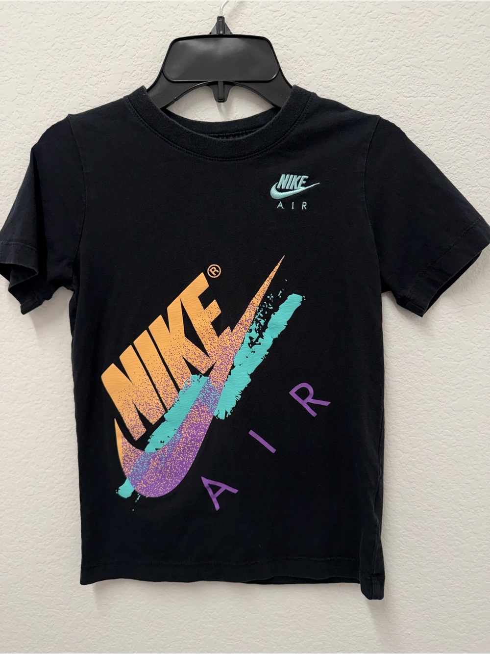 Nike Kids Boys Air Swoosh Graphic Tee Shirt Black Size Small